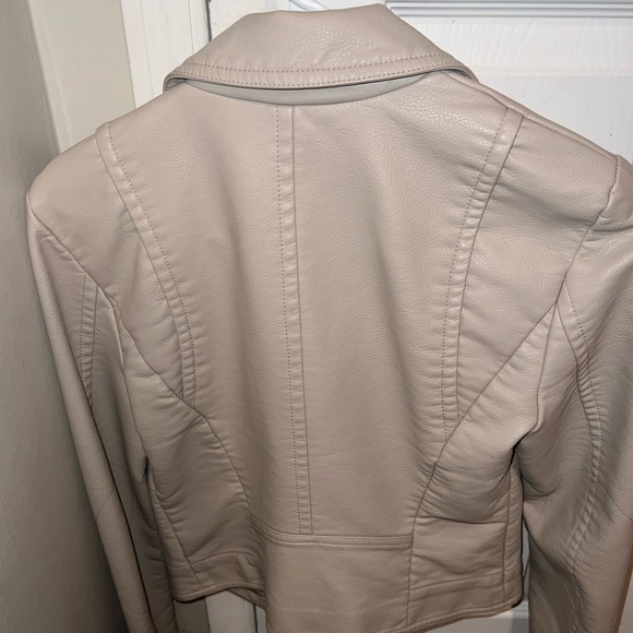 Leather Jacket - Picture 2 of 2